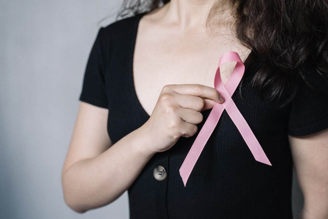 Symptômes du cancer du sein: ce que chaque femme devrait savoir 